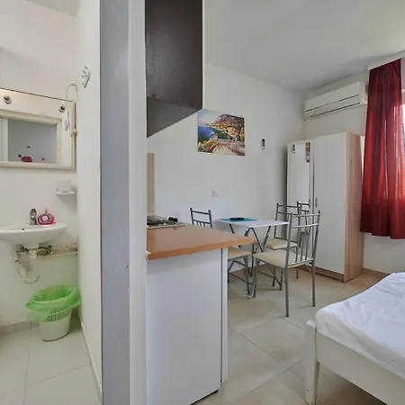 Apartament Balote *