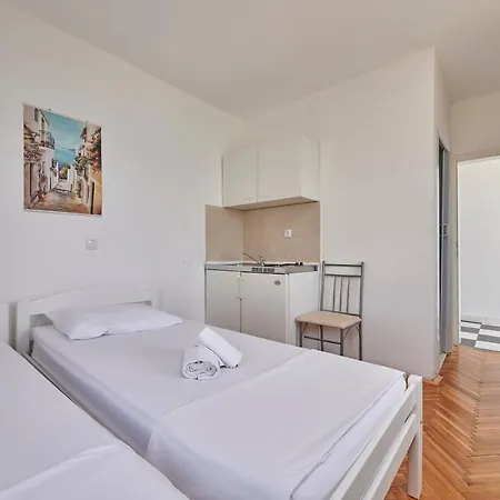 Apartament Balote *