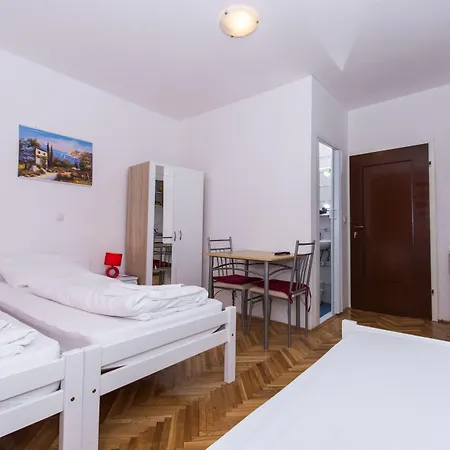 Apartament Balote *